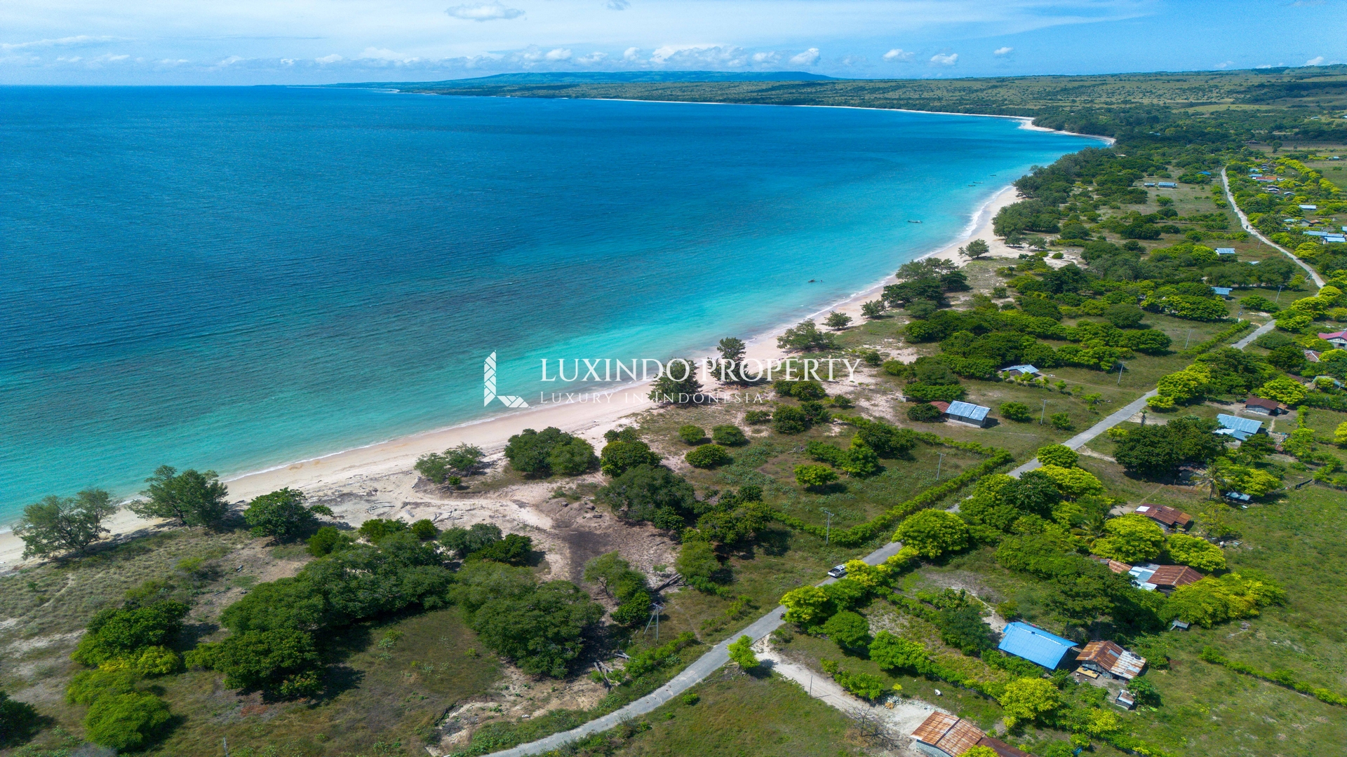 SUMBA - EXCLUSIVE BEACHFRONT IN LENANG 1100 M2 (FHL576)